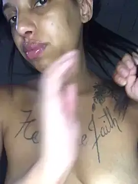 Lauana28 online show from 03/10/25, 07:50