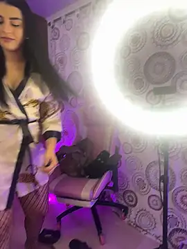 Snapshot of anniemorgan01 chatting on 10/08/25, 01:25 anniemorgan01 online show from 10/08/25, 01:25