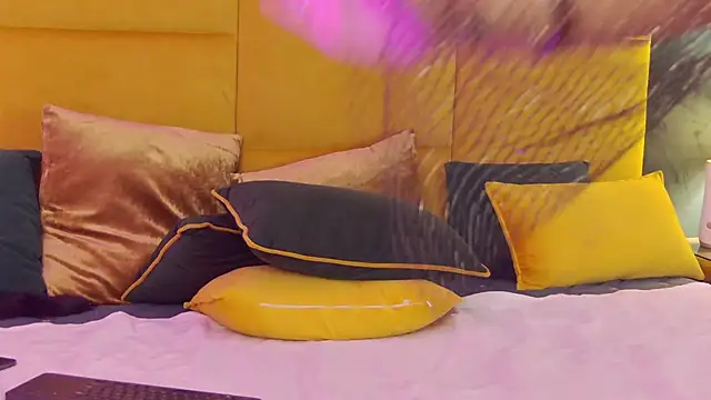 GiuliaHarvey online show from 02/26/25, 03:32