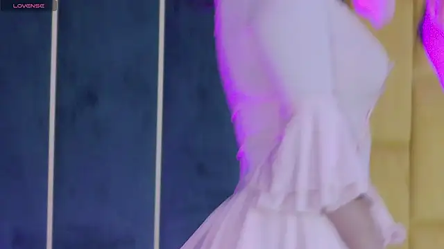 GiuliaHarvey online show from 11/11/25, 03:56