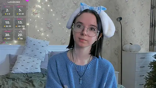 Snapshot of Nora_Failure chatting on 01/10/25, 07:04 Nora Failure online show from 01/10/25, 07:04