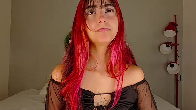 ParisFox  online show from 12/04/25, 07:55