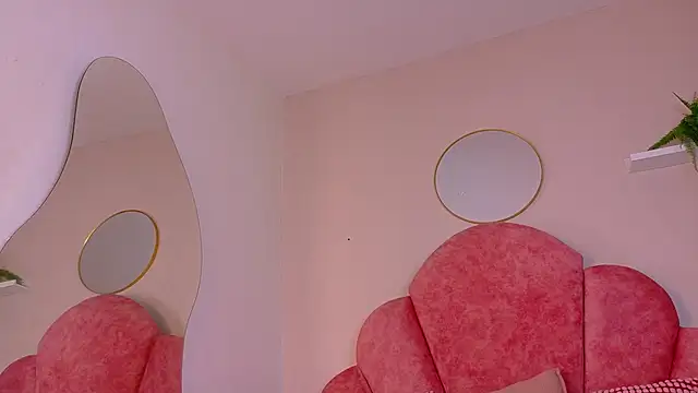 ParisFox  online show from 03/03/26, 09:31