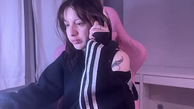 moundliicht1 online show from 04/19/26, 08:44