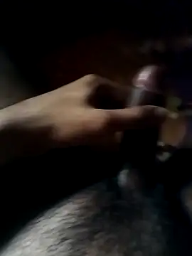 Snapshot of sanju599 chatting on 11/23/25, 08:58 sanju599 online show from 11/23/25, 08:58