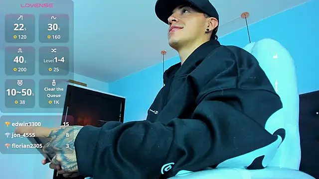 Lobo 17  online show from 11/01/25, 03:52