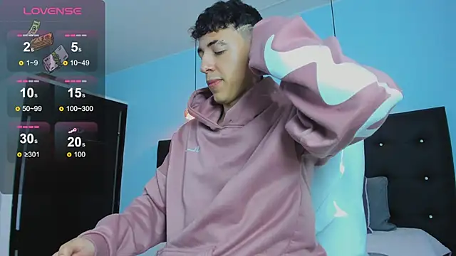 Lobo 17  online show from 11/12/25, 03:51