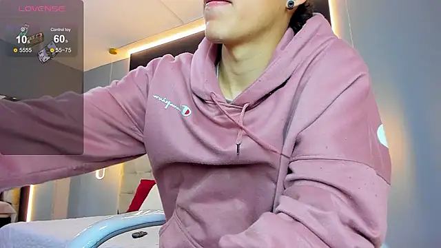 Lobo 17  online show from 03/17/26, 03:44