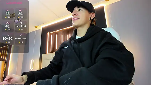 Lobo 17  online show from 04/09/26, 03:50