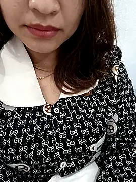 Snapshot of AssAsiancute chatting on 03/12/25, 01:51 AssAsiancute online show from 03/12/25, 01:51
