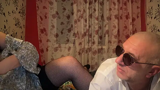 Snapshot of StellarTeam chatting on 12/15/24, 12:29 StellarTeam online show from 12/15/24, 12:29