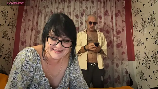 Snapshot of StellarTeam chatting on 09/17/25, 08:43 StellarTeam online show from 09/17/25, 08:43