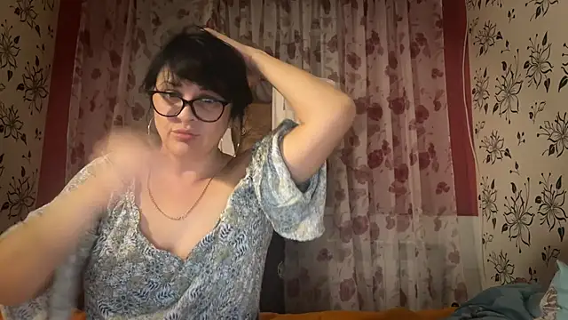 Snapshot of StellarTeam chatting on 10/15/25, 09:59 StellarTeam online show from 10/15/25, 09:59