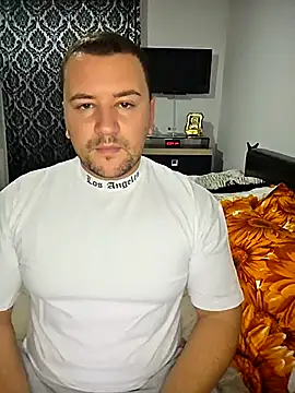 KarlosCarutox online show from 10/18/25, 05:25