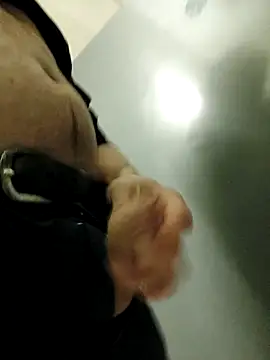 QcMisterv13 online show from 04/02/26, 10:18