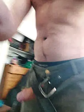 QcMisterv13 online show from 04/21/26, 07:17