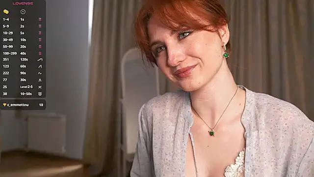 EsmaCrumbley online show from 03/08/25, 04:23