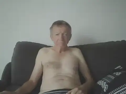 naturiste974 online show from 03/07/25, 02:57