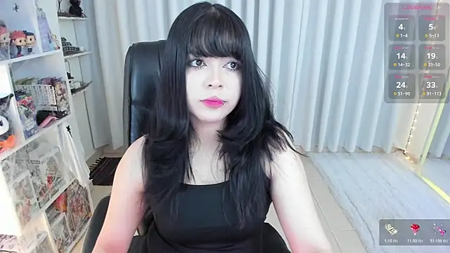 Snapshot of misshoneyxxx chatting on 10/24/25, 05:37 misshoneyxxx online show from 10/24/25, 05:37