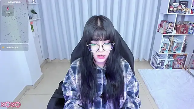 Snapshot of misshoneyxxx chatting on 05/02/26, 03:33 misshoneyxxx online show from 05/02/26, 03:33