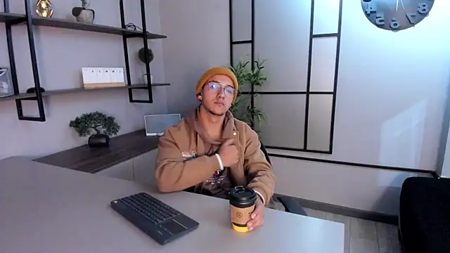 Andy Joy  online show from 11/12/25, 11:43