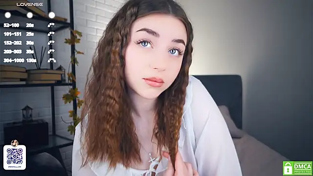 Snapshot of LindaFarmer chatting on 01/16/25, 04:07 LindaFarmer online show from 01/16/25, 04:07