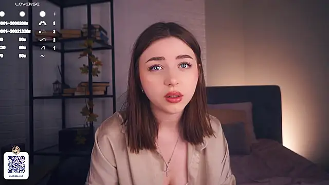 Snapshot of LindaFarmer chatting on 02/18/25, 04:04 LindaFarmer online show from 02/18/25, 04:04