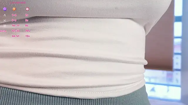 Snapshot of LindaFarmer chatting on 03/06/25, 03:46 LindaFarmer online show from 03/06/25, 03:46