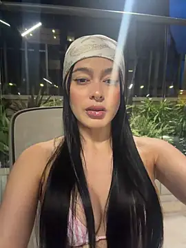 Snapshot of rubyhill_2711 chatting on 07/18/26, 11:41 rubyhill 2711 online show from 07/18/26, 11:41