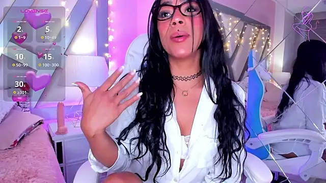 Snapshot of Amber_villalobos_ chatting on 01/25/25, 09:57 Amber villalobos online show from 01/25/25, 09:57