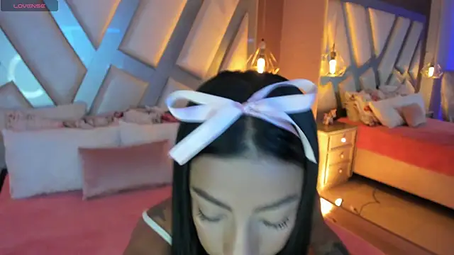 Snapshot of Amber_villalobos_ chatting on 09/24/25, 03:54 Amber villalobos online show from 09/24/25, 03:54