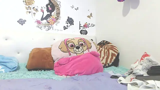 catalinadiaz666 online show from 02/26/25, 12:49