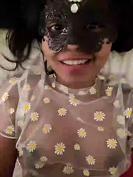 Snapshot of Bella_Luna18 chatting on 12/31/24, 05:40 Bella Luna18 online show from 12/31/24, 05:40