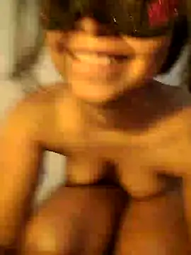 Snapshot of Bella_Luna18 chatting on 02/21/25, 09:54 Bella Luna18 online show from 02/21/25, 09:54