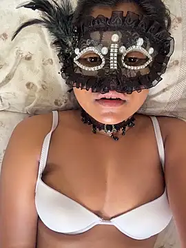 Snapshot of Bella_Luna18 chatting on 02/09/26, 09:08 Bella Luna18 online show from 02/09/26, 09:08