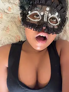 Snapshot of Bella_Luna18 chatting on 02/12/26, 07:09 Bella Luna18 online show from 02/12/26, 07:09