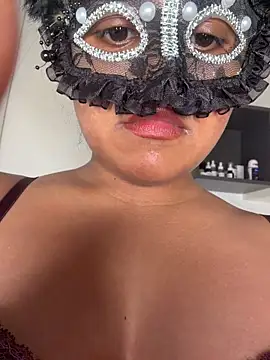 Snapshot of Bella_Luna18 chatting on 03/02/26, 08:26 Bella Luna18 online show from 03/02/26, 08:26