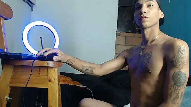 Snapshot of Jesus666flaco chatting on 02/18/25, 03:54 Jesus666flaco online show from 02/18/25, 03:54