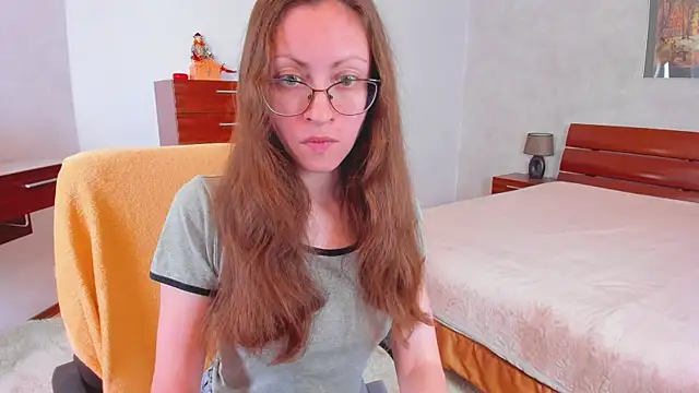 Snapshot of Pantyhose_Mila chatting on 06/15/26, 08:33 Pantyhose Mila online show from 06/15/26, 08:33