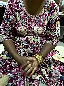 Snapshot of Tameesh_sexy_mistress chatting on 06/09/26, 11:11 Tameesh sexy mistress online show from 06/09/26, 11:11