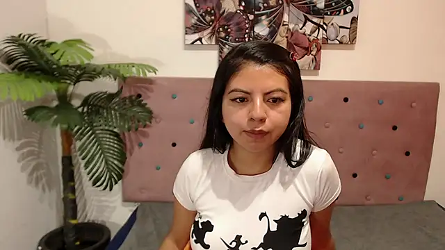 CarolineBrunx online show from 03/05/25, 01:50