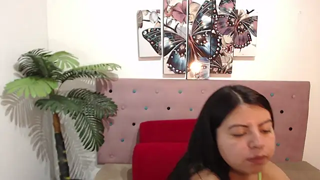 CarolineBrunx online show from 03/08/25, 05:07