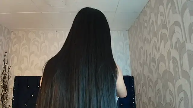 Snapshot of CarolineBrunx chatting on 04/24/26, 10:01 CarolineBrunx online show from 04/24/26, 10:01