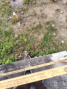 Ishan003 online show from 04/04/26, 10:57