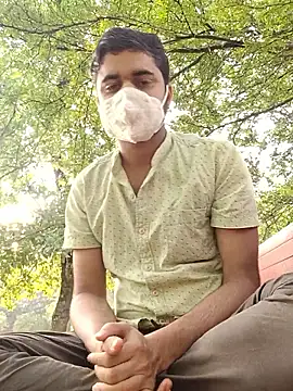 Ishan003 online show from 05/14/26, 12:50