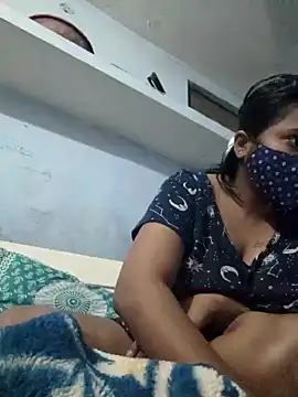 Snapshot of Priya_Strip chatting on 01/08/25, 07:34 Priya Strip online show from 01/08/25, 07:34