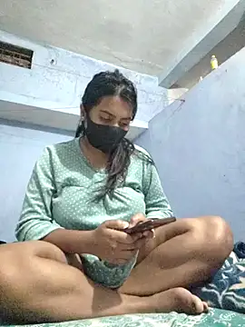 Snapshot of Priya_Strip chatting on 01/24/25, 08:34 Priya Strip online show from 01/24/25, 08:34