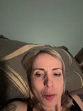 Annelibre online show from 02/18/25, 10:14