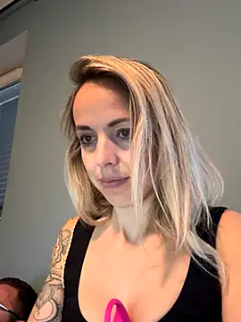 Annelibre online show from 10/04/25, 06:00