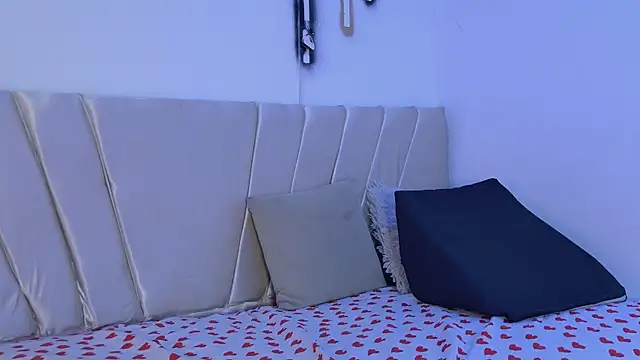 mikoto urab online show from 11/20/25, 07:24